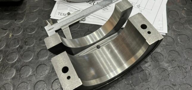 Precision surface finishing of 4-stroke engine bearing at KIMI workshop