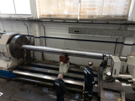 7 meter rudder stock machining through reverse engineering at KIMI Marine Shaft Center