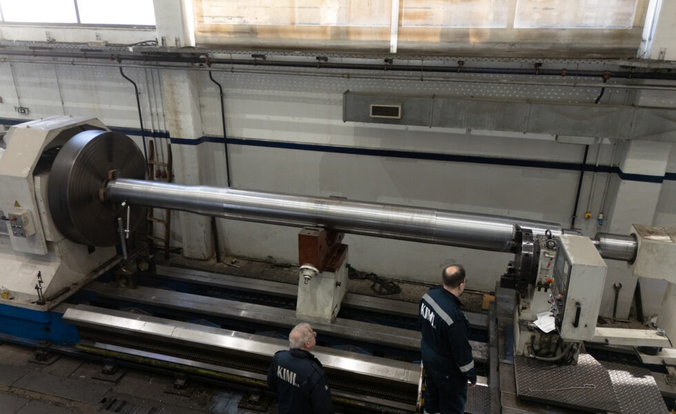 7 meter rudder stock machining through reverse engineering at KIMI Marine Shaft Center