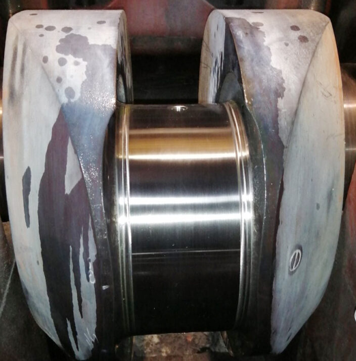Restored 4-stroke crankpin journal after in-situ grinding by KIMI technicians