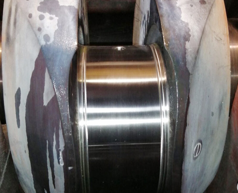 Restored 4-stroke crankpin journal after in-situ grinding by KIMI technicians