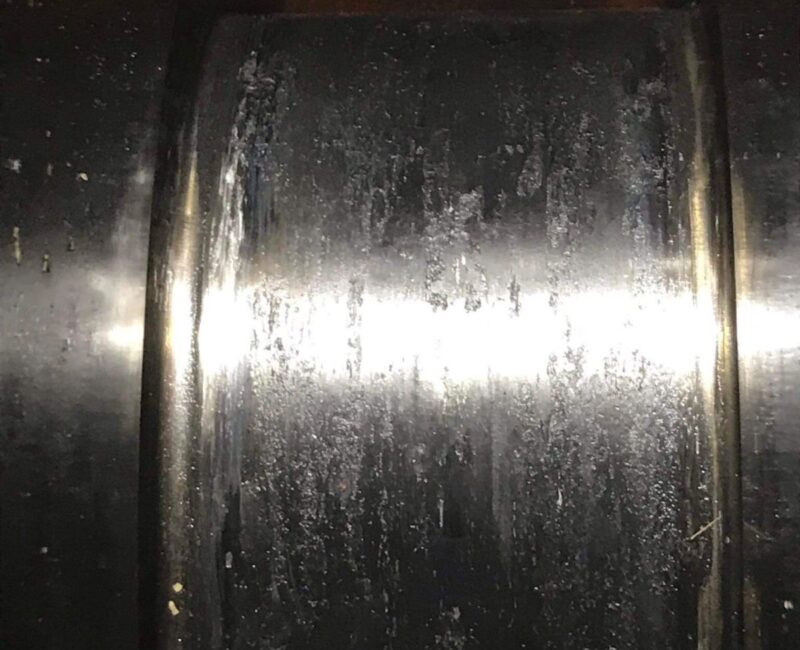 Worn 4-stroke crankshaft journal before in-situ grinding at KIMI