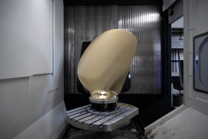 CPP Propeller Blades Manufacturing by Reverse Engineering in a strict time frame