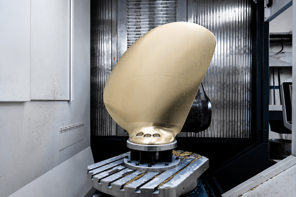 Final machined CPP propeller blade at KIMI Marine Shaft Center